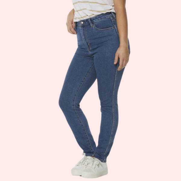 Chic Fit Noir Elegance Skinny Jeans - Image 3